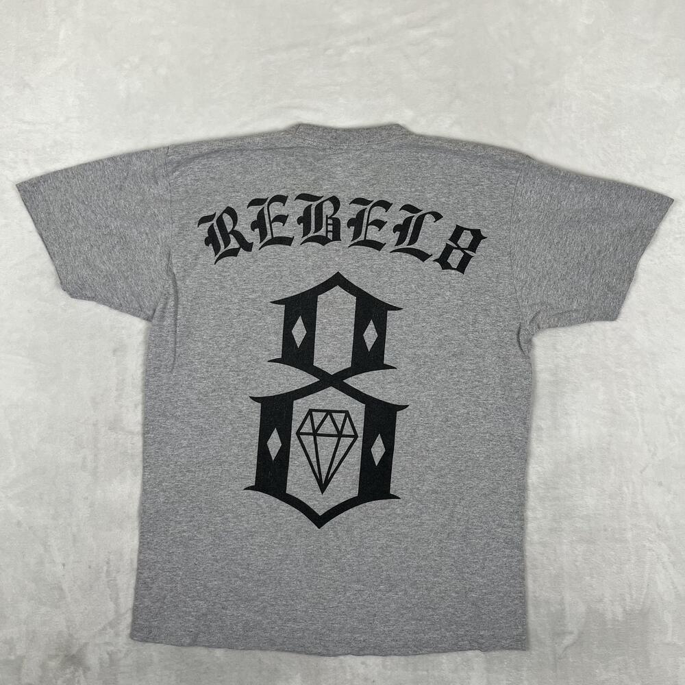 Vintage REBEL 8 T-Shirt Mens Large Gray Gothic Logo Back Print Skate Streetwear
